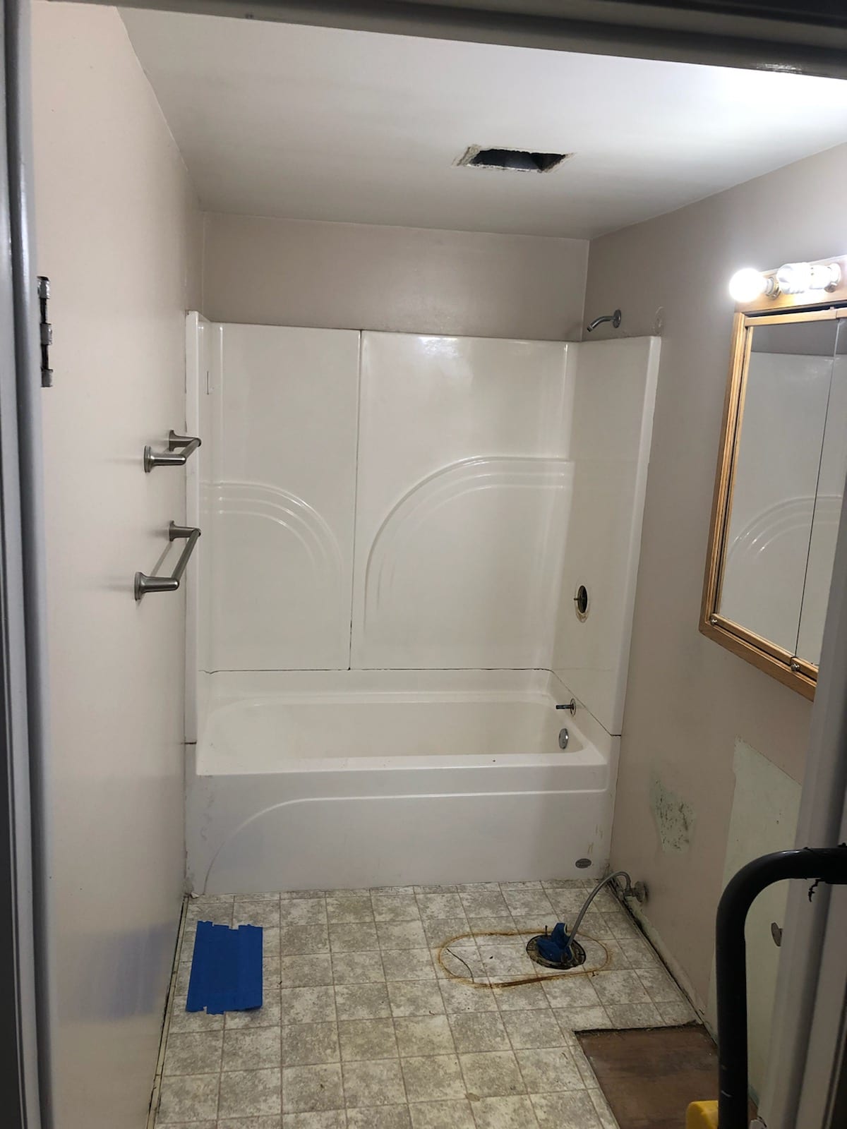 Replacing Fiberglass Tub And Surround Glass Designs