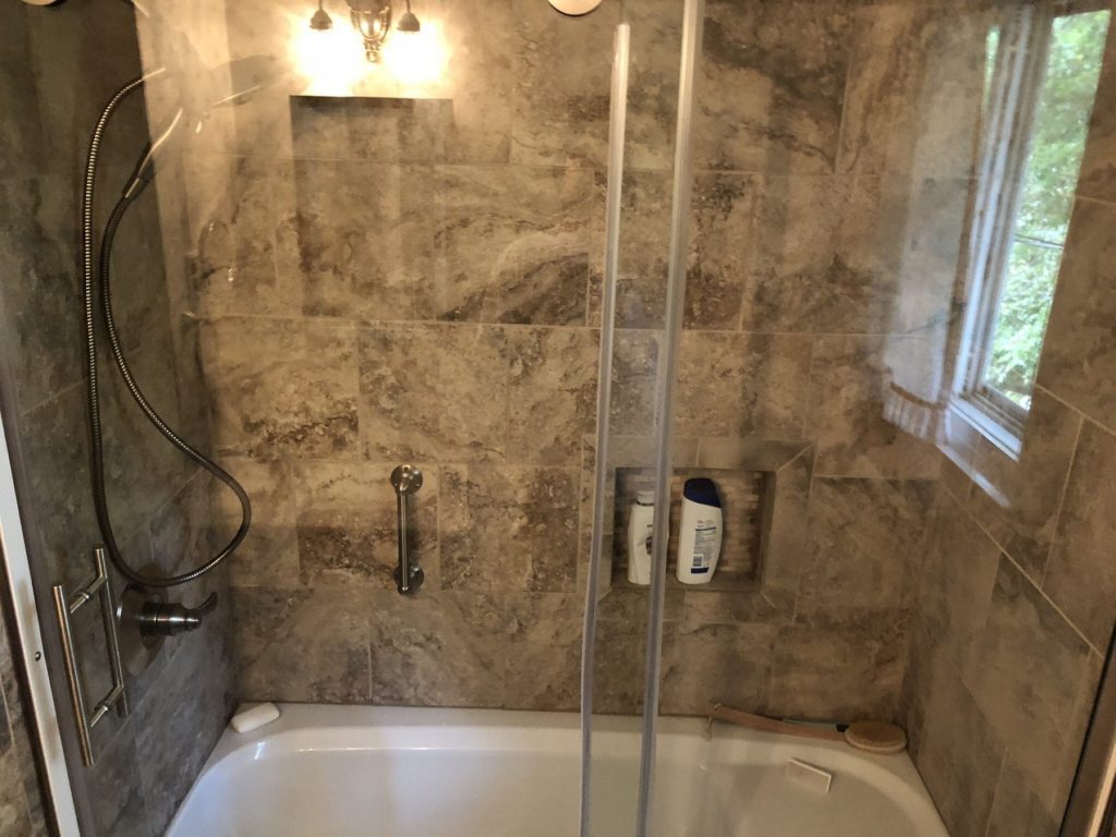 Walk in shower with bench