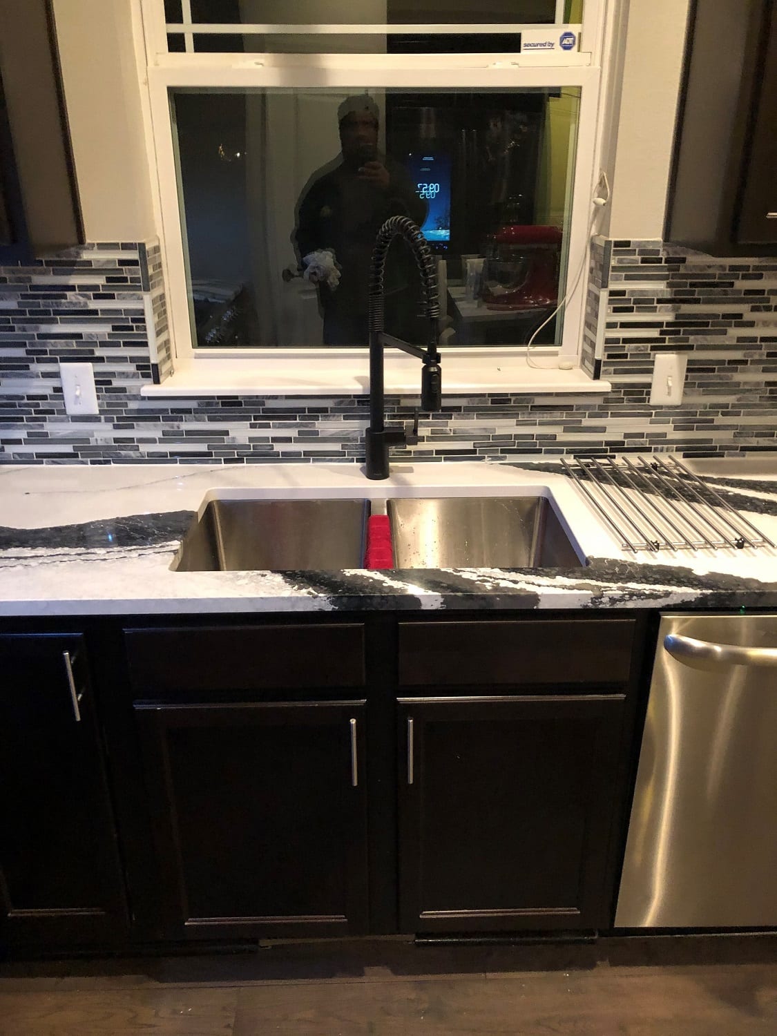 Read more about the article Counter tops and tile splash