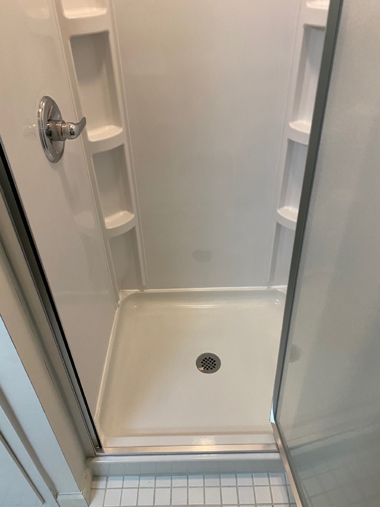 Shower replacement - Bathroom Remodeling | Remodeltoledo.com