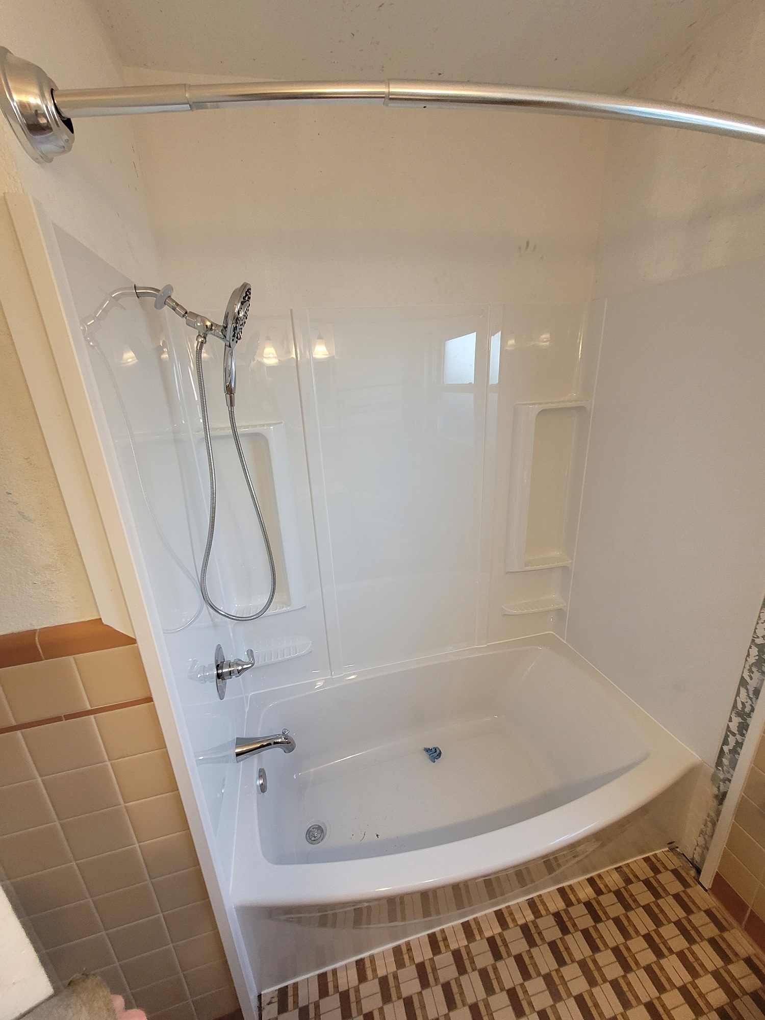 Read more about the article Tub installation