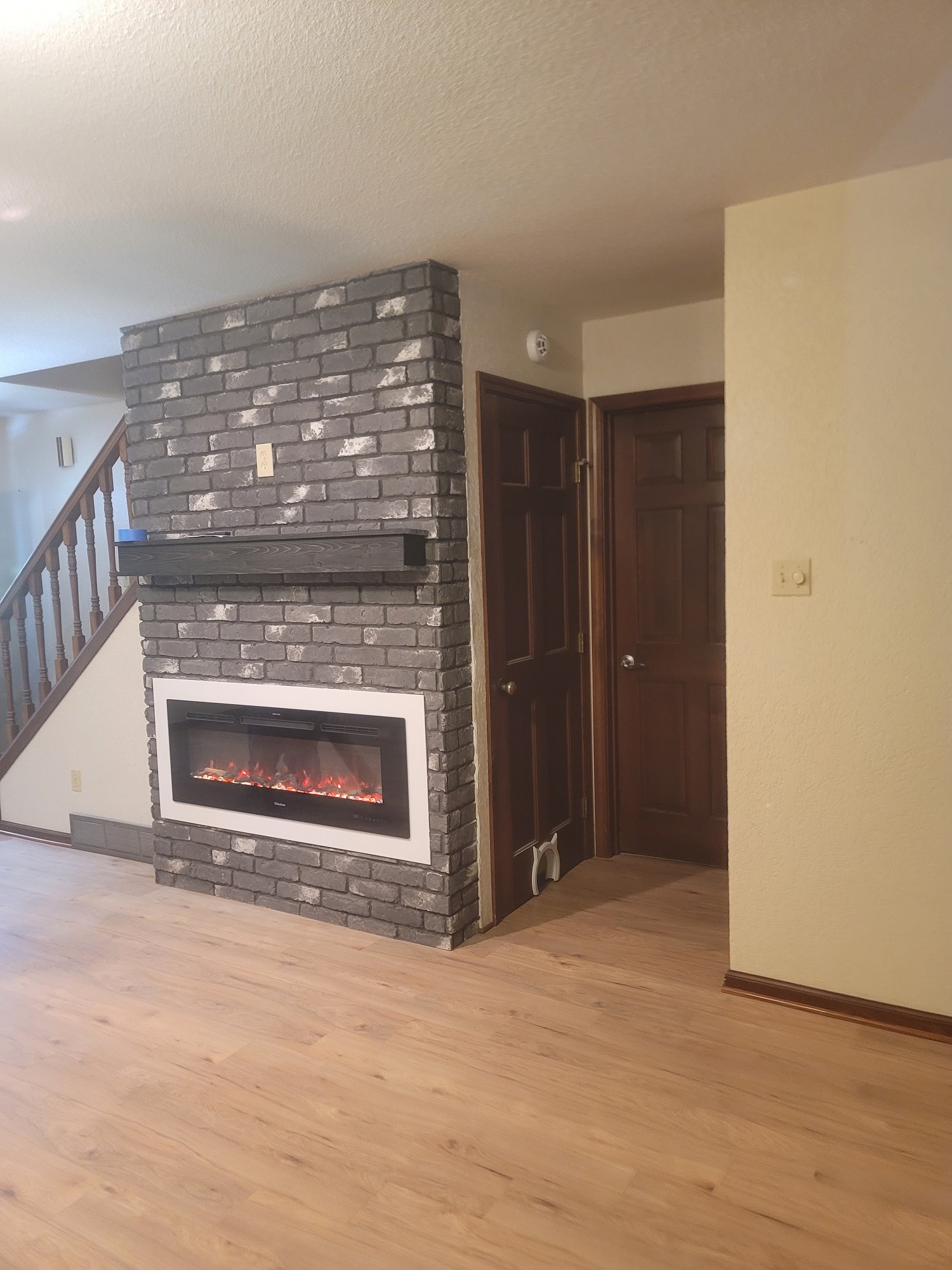 Read more about the article New brick fireplace