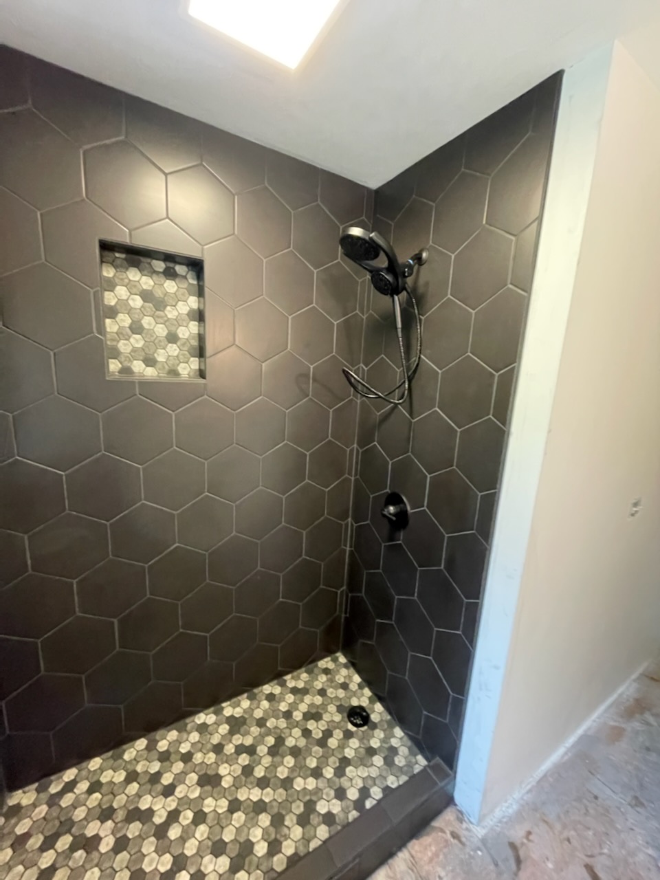 Read more about the article Hexagon Tiled Shower