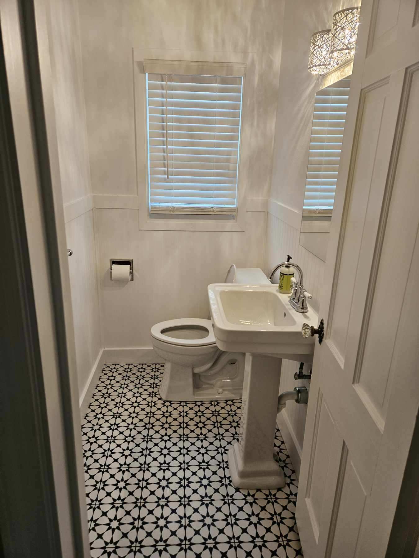 Read more about the article Half bath renovation