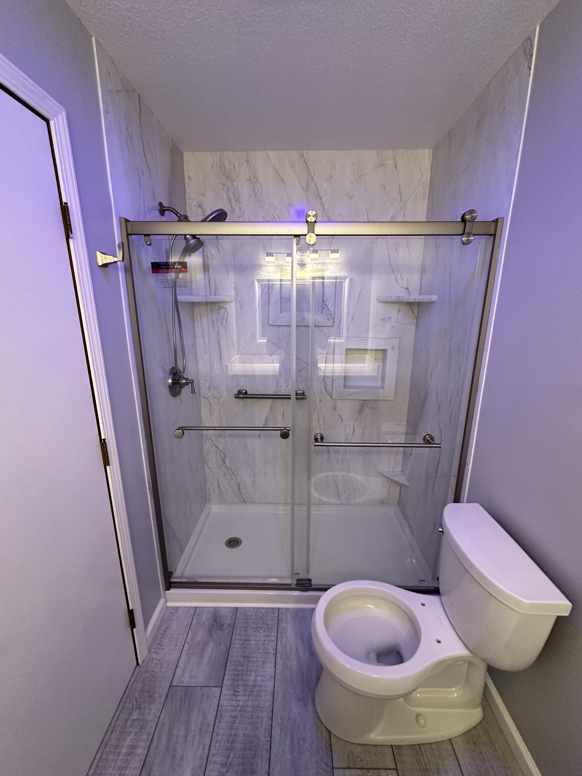 Read more about the article Flexstone Shower Enclosure