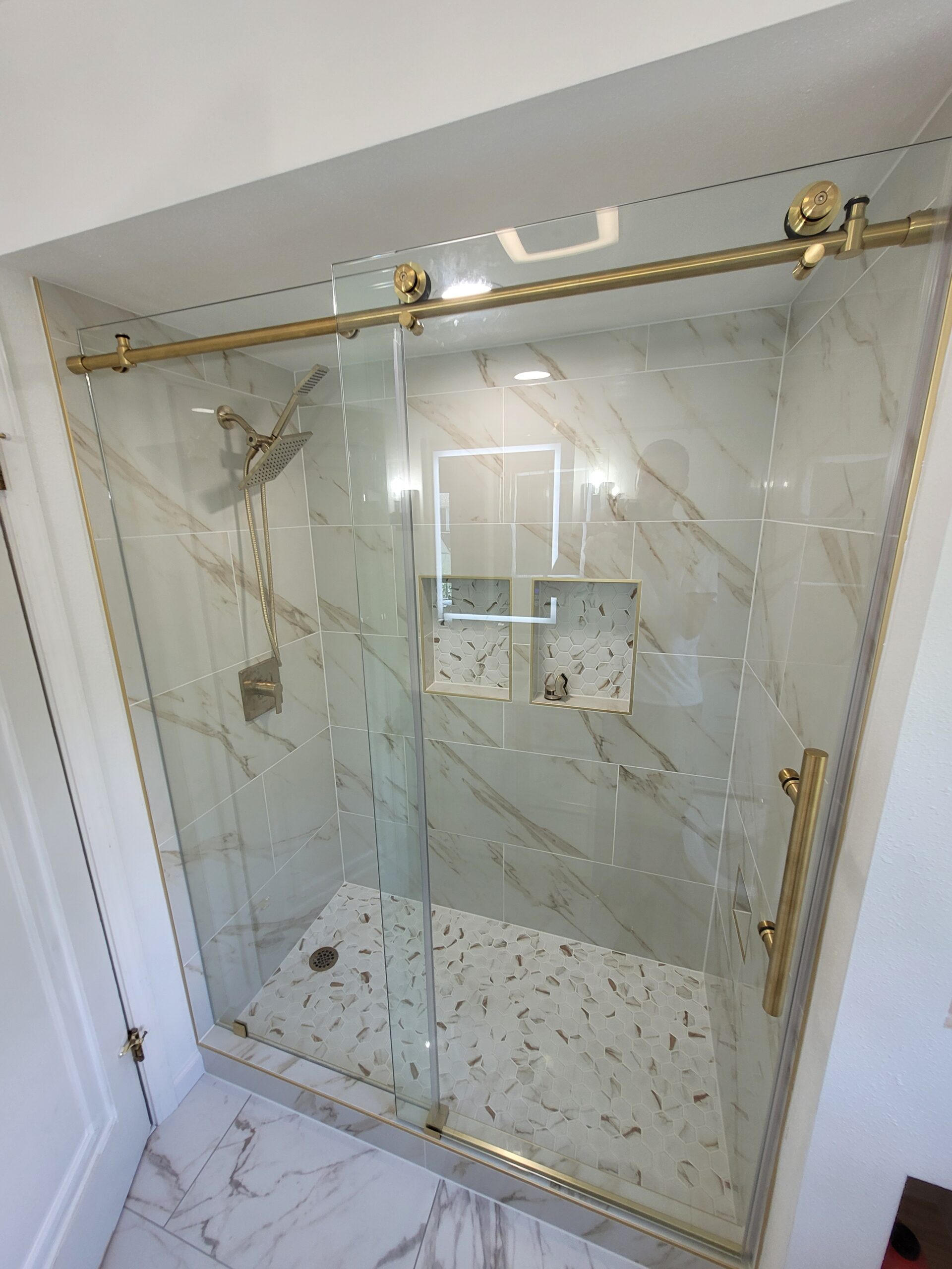 Read more about the article Gorgeous Bathroom Update!