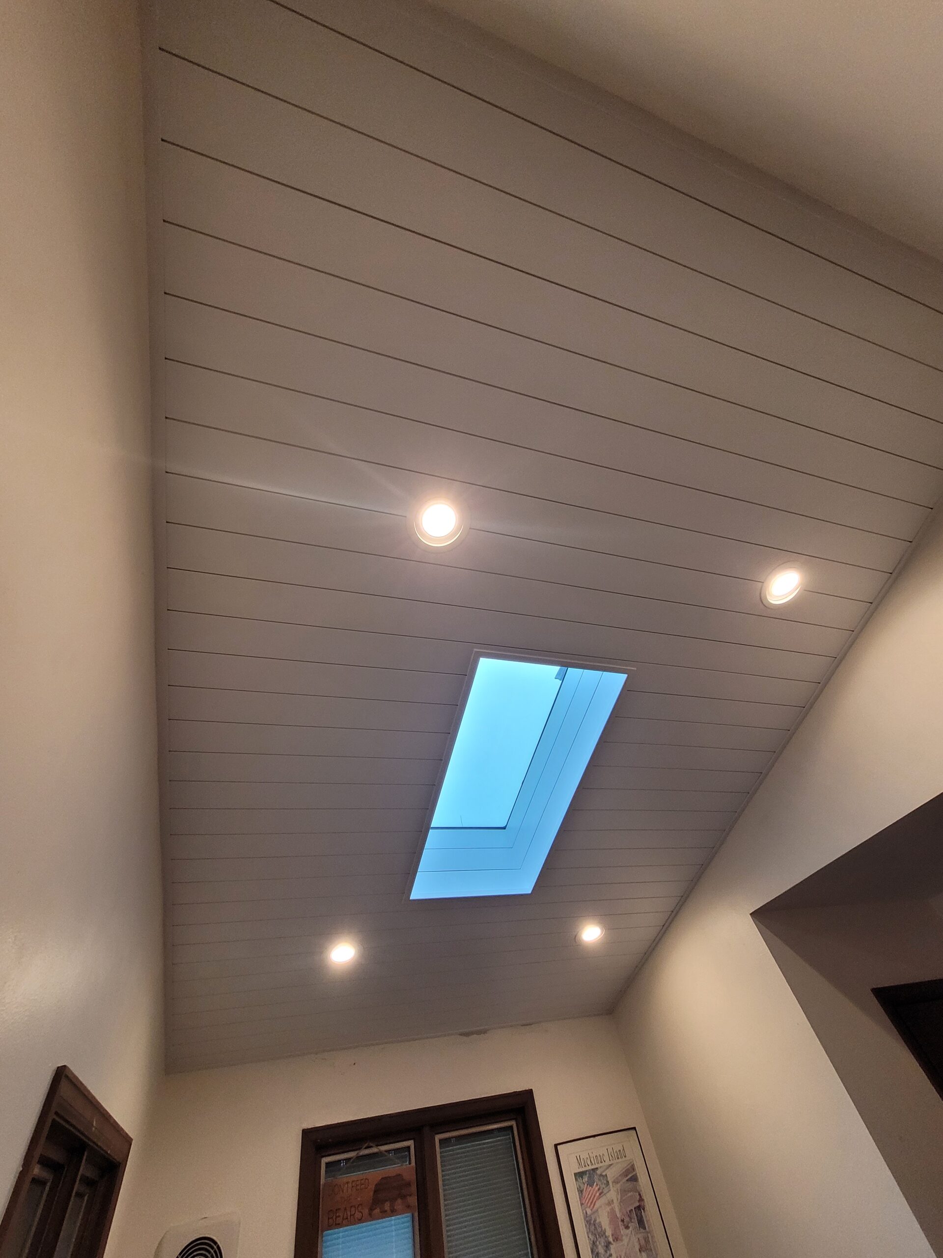 Read more about the article Shiplap Ceiling