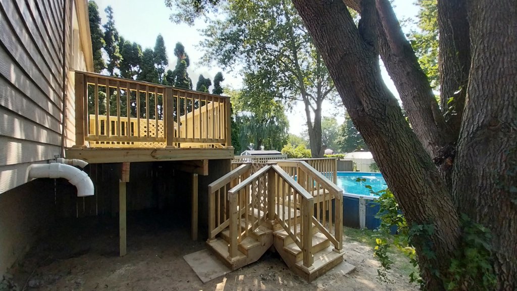 Large Pool Deck