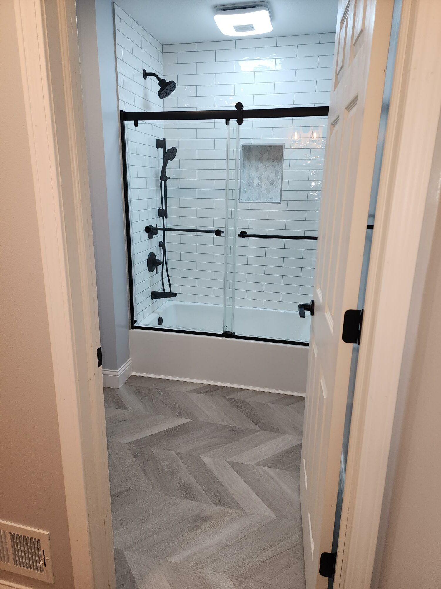 Read more about the article Bathroom Renovation