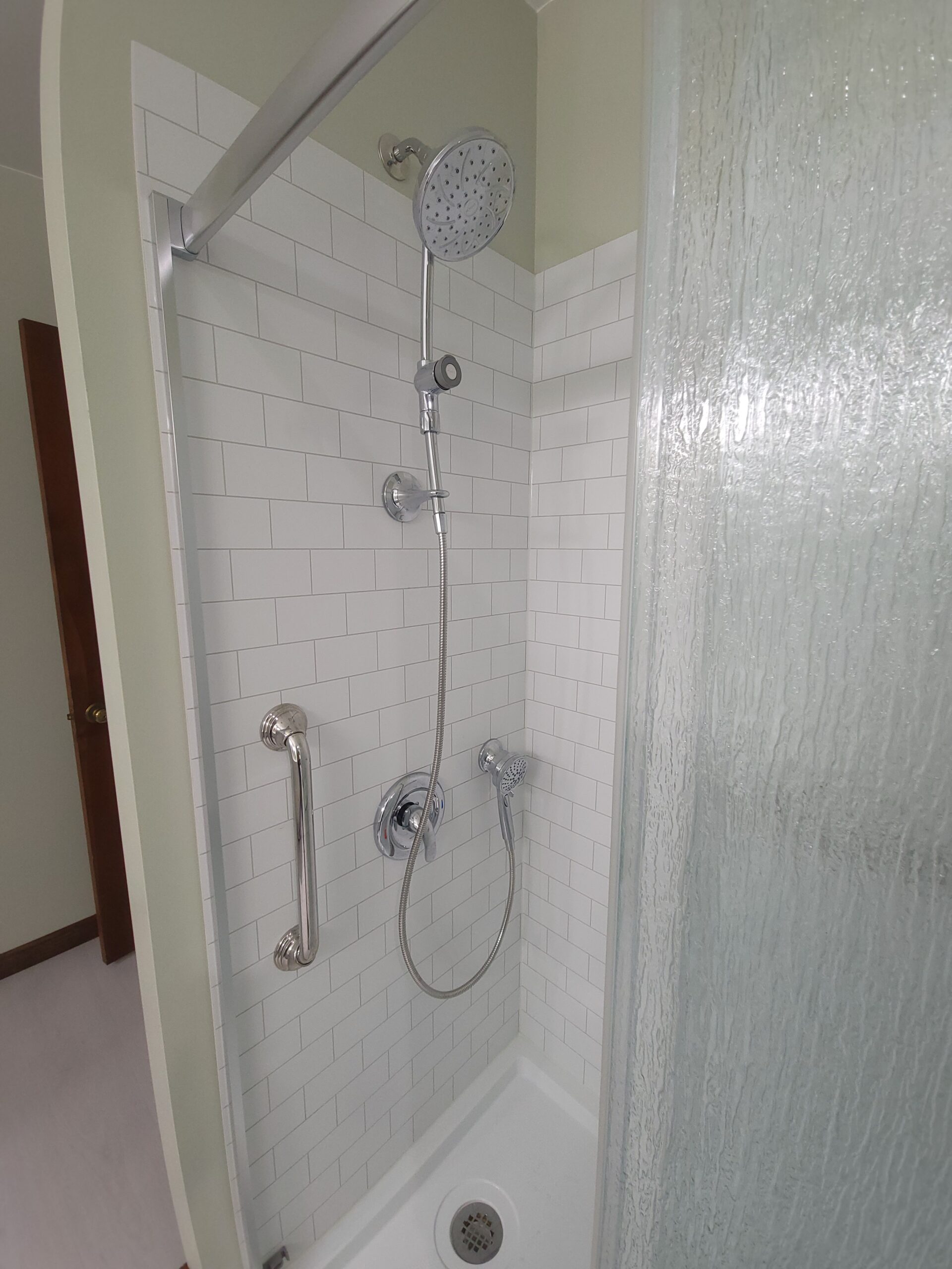 Read more about the article Updating a Large Bathroom