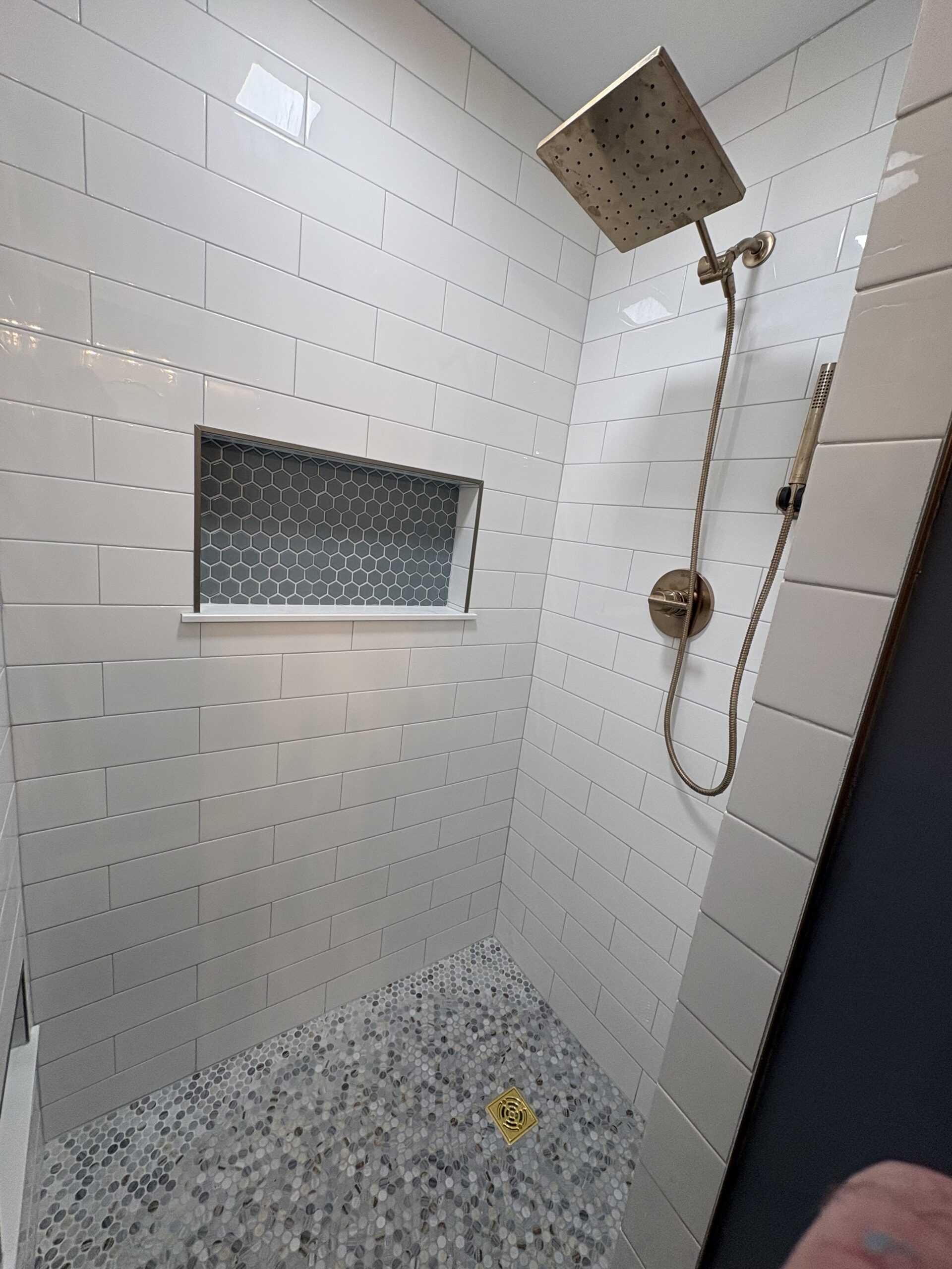 Read more about the article Beautiful Tiled Bathroom!