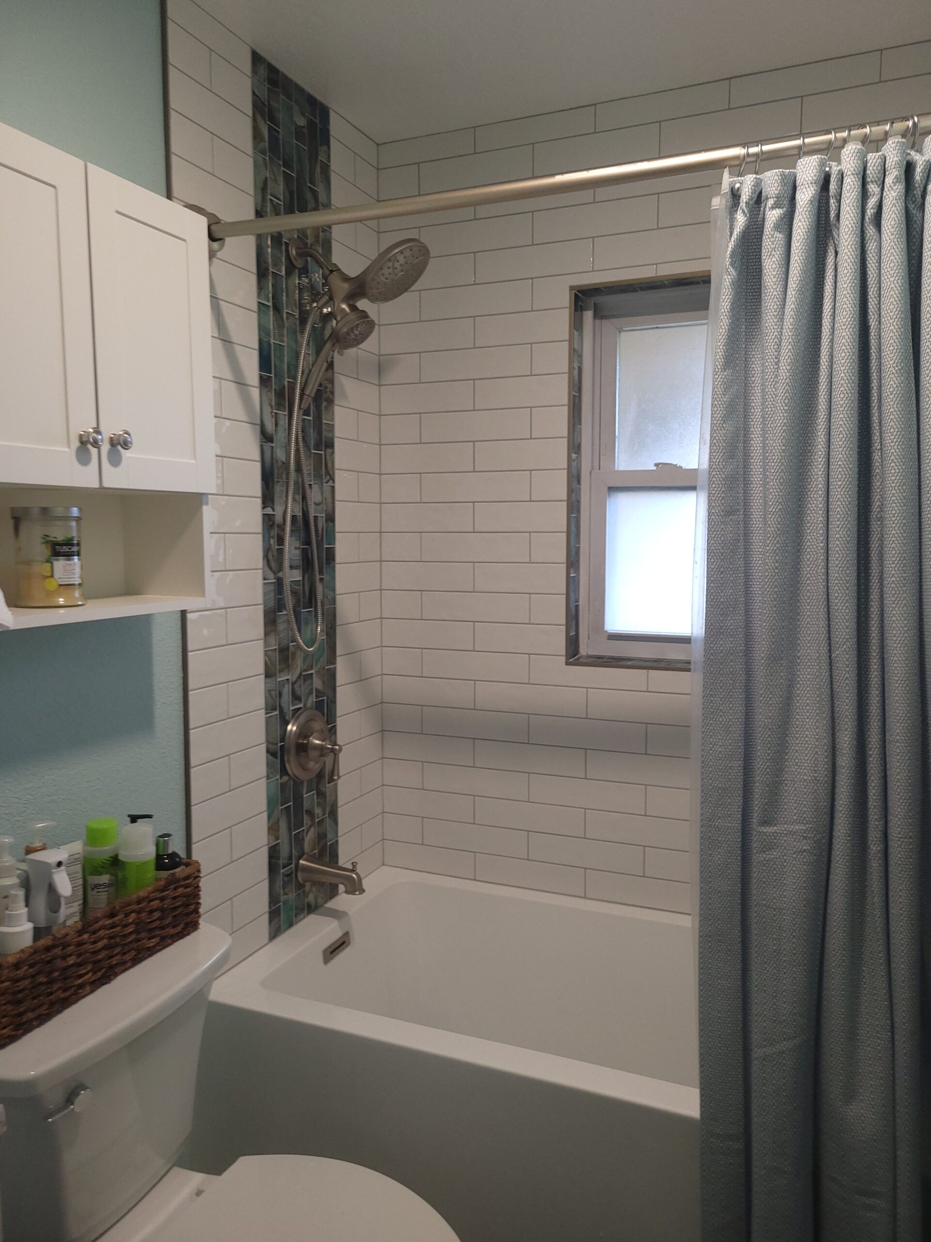 Read more about the article Old Bathroom Renewed!