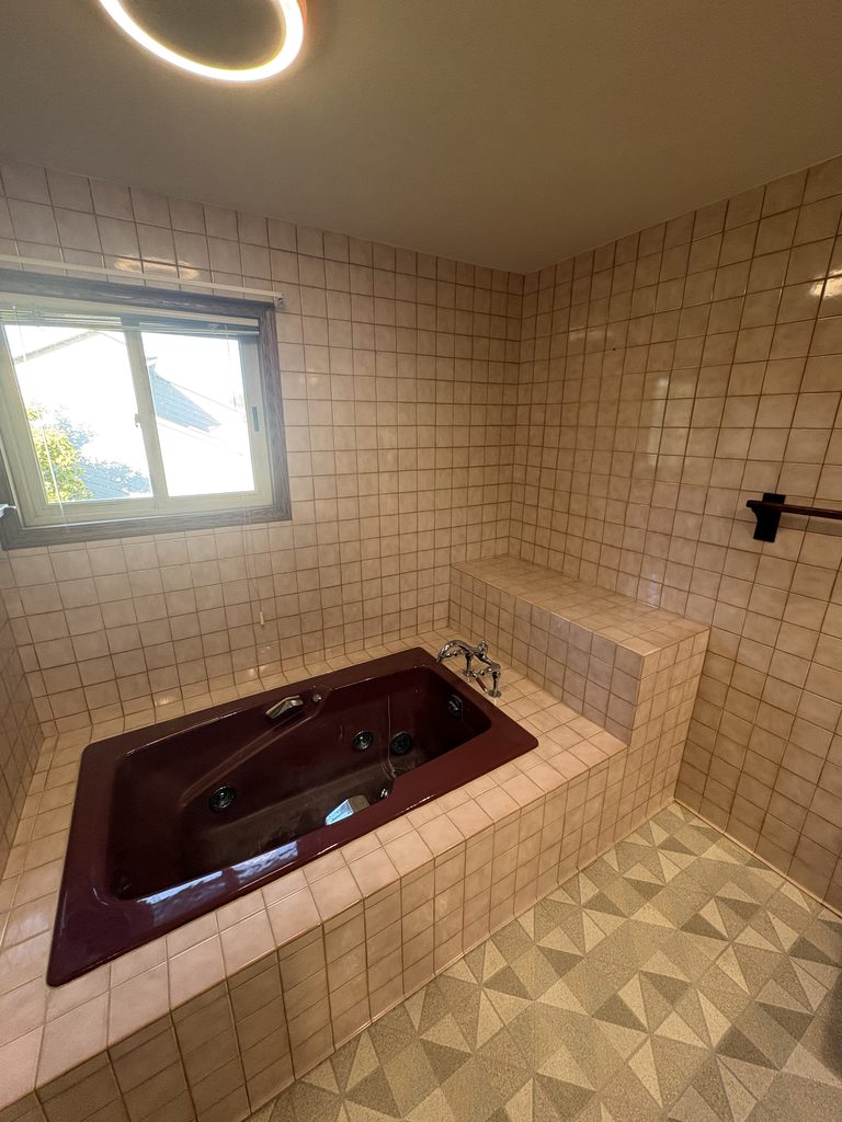 Delete a Roman Tub
